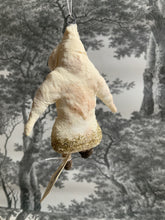 Laden Sie das Bild in den Galerie-Viewer, Spun Cotton Christmas Ornament White Santa "Noel"