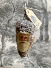 Laden Sie das Bild in den Galerie-Viewer, Spun Cotton Winter Ornament Pinecone with Transparent Glitter