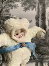 Laden Sie das Bild in den Galerie-Viewer, Spun Cotton Ornament Snowbaby with Snowball
