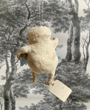 Laden Sie das Bild in den Galerie-Viewer, Spun Cotton Ornament Snowbaby "God Jul"