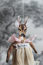 Laden Sie das Bild in den Galerie-Viewer, Spun Cotton Christmas Ornament Deer Girl "Memories"