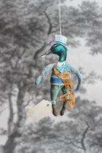 Laden Sie das Bild in den Galerie-Viewer, Spun Cotton Ornament Handsome Mr Duck