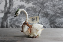 Laden Sie das Bild in den Galerie-Viewer, Standing Spun Cotton Figurine Winged Swan with Wreath Crown