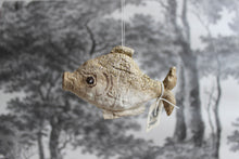 Laden Sie das Bild in den Galerie-Viewer, Spun Cotton Christmas Ornament Gold Fish with Glitter