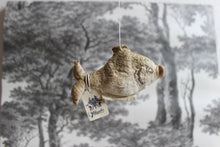 Laden Sie das Bild in den Galerie-Viewer, Spun Cotton Christmas Ornament Gold Fish with Glitter