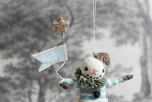 Laden Sie das Bild in den Galerie-Viewer, Spun Cotton Winter Ornament Snowfolk Boy "Let It Snow"