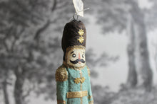 Laden Sie das Bild in den Galerie-Viewer, Spun Cotton Winter Ornament Mint Nutcracker