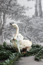 Laden Sie das Bild in den Galerie-Viewer, Standing Spun Cotton Figurine Winged Swan with Clip