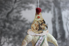 Laden Sie das Bild in den Galerie-Viewer, Spun Cotton Christmas Ornament Golden Retriever "Endless Love"