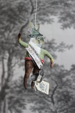 Laden Sie das Bild in den Galerie-Viewer, Spun Cotton Ornament Hunting Hare "Into The Woods"