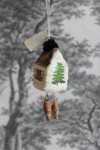 Laden Sie das Bild in den Galerie-Viewer, Spun Cotton Christmas Ornament Cuckoo Clock "Cuckoo"