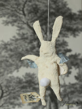 Laden Sie das Bild in den Galerie-Viewer, Spun Cotton Ornament White Rabbit with "Pocket Watch"
