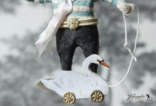 Laden Sie das Bild in den Galerie-Viewer, Spun Cotton Ornament Sailor Boy with Swan Pull Toy