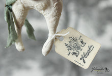 Laden Sie das Bild in den Galerie-Viewer, Spun Cotton Ornament Bully Clown "Old Toy"