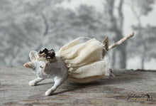 Laden Sie das Bild in den Galerie-Viewer, Spun Cotton Ornament Mouse with Crown and Tutu