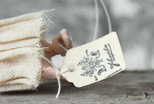 Laden Sie das Bild in den Galerie-Viewer, Spun Cotton Ornament Piglet with Crown and Tutu