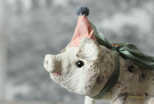 Laden Sie das Bild in den Galerie-Viewer, Sitting Spun Cotton Figurine Piglet with Party Hat