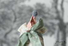 Laden Sie das Bild in den Galerie-Viewer, Sitting Spun Cotton Figurine Piglet with Party Hat