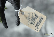 Laden Sie das Bild in den Galerie-Viewer, Spun Cotton Ornament Handsome Crocodile