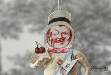 Laden Sie das Bild in den Galerie-Viewer, Spun Cotton Ornament Mr Handsome