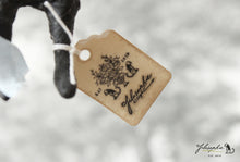 Laden Sie das Bild in den Galerie-Viewer, Spun Cotton Ornament Mr Handsome