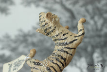 Laden Sie das Bild in den Galerie-Viewer, Dancing Tiger with Glitter Spun Cotton Figurine