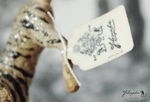 Laden Sie das Bild in den Galerie-Viewer, Dancing Tiger with Glitter Spun Cotton Figurine