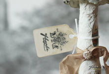 Laden Sie das Bild in den Galerie-Viewer, Spun Cotton Ornament Green Mushroom "Spring"