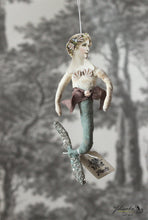 Laden Sie das Bild in den Galerie-Viewer, Spun Cotton Ornament Mint Mermaid