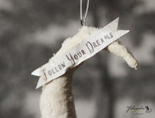 Laden Sie das Bild in den Galerie-Viewer, Spun Cotton Ornament Moon "Follow Your Dreams"