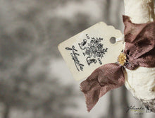 Laden Sie das Bild in den Galerie-Viewer, Spun Cotton Ornament Pink Mushroom "Valentine's Day"