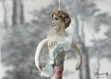 Laden Sie das Bild in den Galerie-Viewer, Spun Cotton Ornament Pink Mermaid