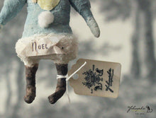 Laden Sie das Bild in den Galerie-Viewer, Spun Cotton Christmas Ornament Blue Santa "Noel"