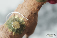 Laden Sie das Bild in den Galerie-Viewer, Brown Llama Spun Cotton Figurine