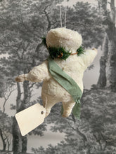 Laden Sie das Bild in den Galerie-Viewer, Spun Cotton Ornament Snowbaby &quot;Mistletoe Kisses&quot;