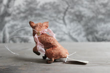 Laden Sie das Bild in den Galerie-Viewer, Spun Cotton Christmas Ornament Sitting Fox