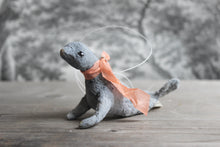 Laden Sie das Bild in den Galerie-Viewer, Spun Cotton Christmas Ornament Seal