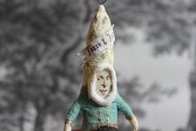 Laden Sie das Bild in den Galerie-Viewer, Spun Cotton Christmas Ornament Mr. Asparagus &quot;Fresh &amp; Tasty&quot;