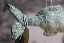 Laden Sie das Bild in den Galerie-Viewer, Spun Cotton Christmas Ornament Blue Fish with Glitter