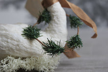 Laden Sie das Bild in den Galerie-Viewer, Standing Spun Cotton Figurine Curious Winged Swan with Wreath and Crown