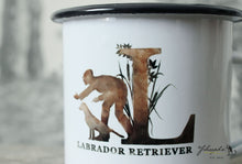 Laden Sie das Bild in den Galerie-Viewer, CUSTOMIZABLE Campfire Mug &quot;Labrador Retriever&quot;