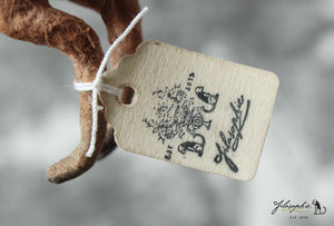 Spun Cotton Figurine Dromedar