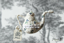 Laden Sie das Bild in den Galerie-Viewer, Spun Cotton Ornament Teapot &quot;My Cup&quot;