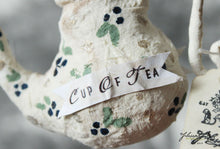 Laden Sie das Bild in den Galerie-Viewer, Spun Cotton Ornament Teapot &quot;My Cup&quot;