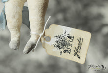 Laden Sie das Bild in den Galerie-Viewer, Spun Cotton Ornament Easter Chick
