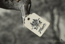 Laden Sie das Bild in den Galerie-Viewer, Spun Cotton Ornament Elephant