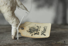Laden Sie das Bild in den Galerie-Viewer, Spun Cotton Ornament Easter Lamb with Green Ribbon