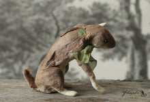 Laden Sie das Bild in den Galerie-Viewer, Spun Cotton Standing Figurine Sitting Hare Paw