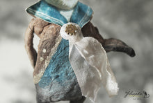 Laden Sie das Bild in den Galerie-Viewer, Spun Cotton Ornament Songbird Sailor