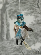 Laden Sie das Bild in den Galerie-Viewer, Spun Cotton Ornament Songbird Sailor